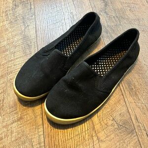 💚FREE Black Slip-On Shoes💚